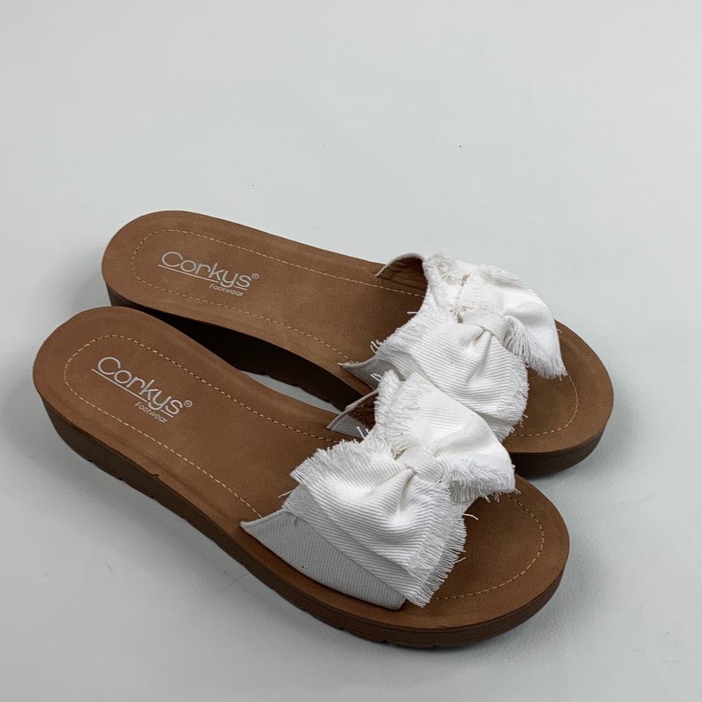 Corkys White Bow Tan Brown Slide Sandals Size 9 Raw hem bow design cushion NEW